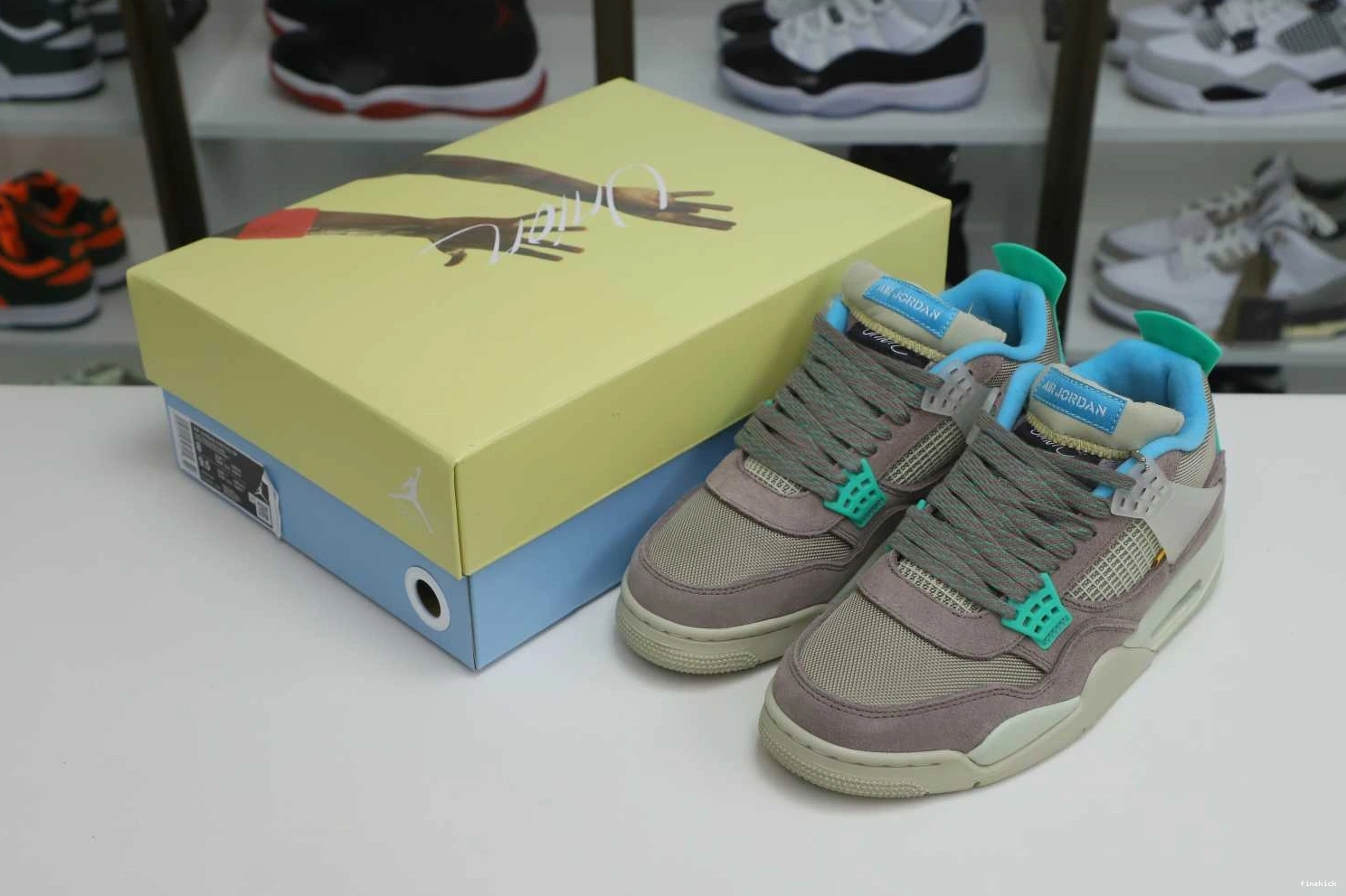 LA HAZE' UNION RETRO 4 X JORDAN 'TAUPE AIR 0720